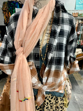 Load image into Gallery viewer, Misses or Plus Ombré Hi Lo Flannel Shirt with Pockets
