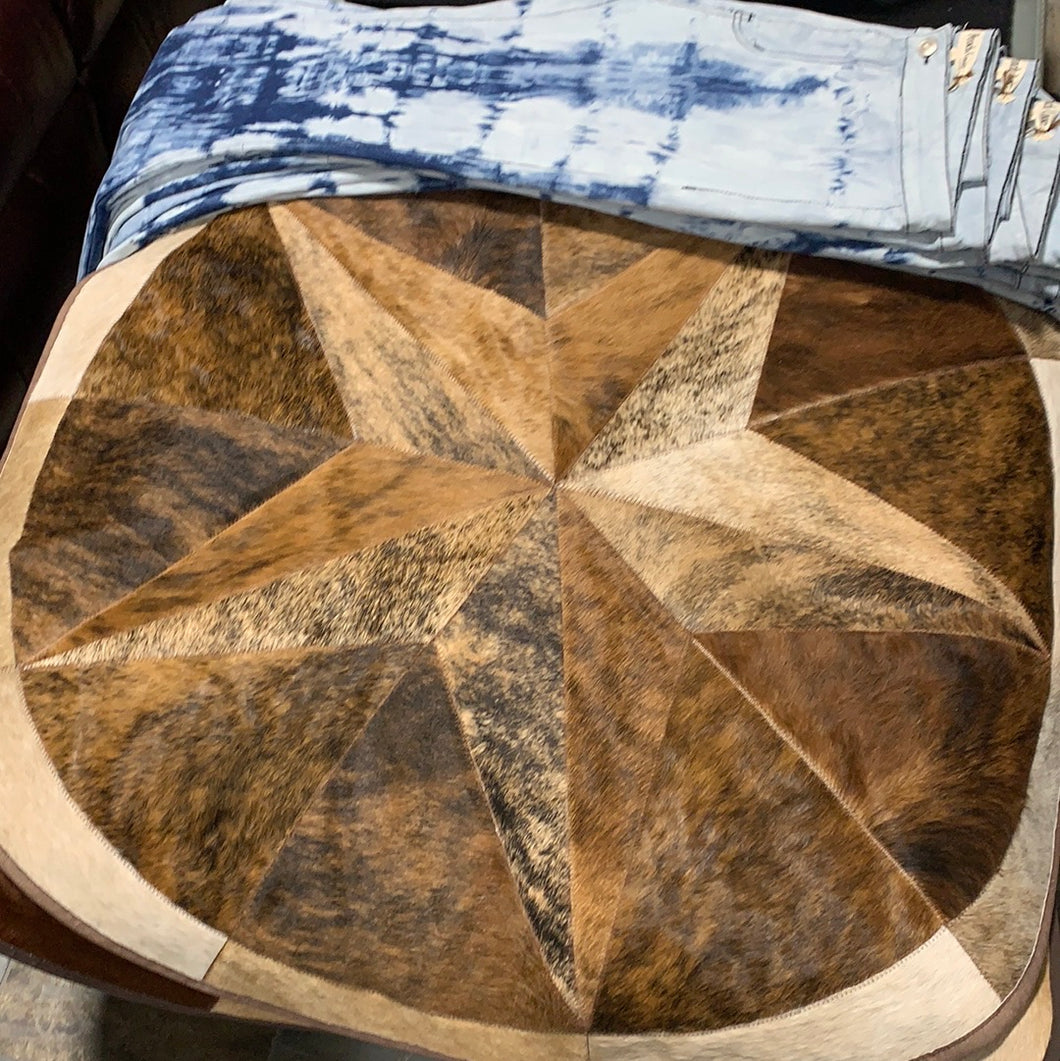 Cowhide Texas Star Patch Rug 3’